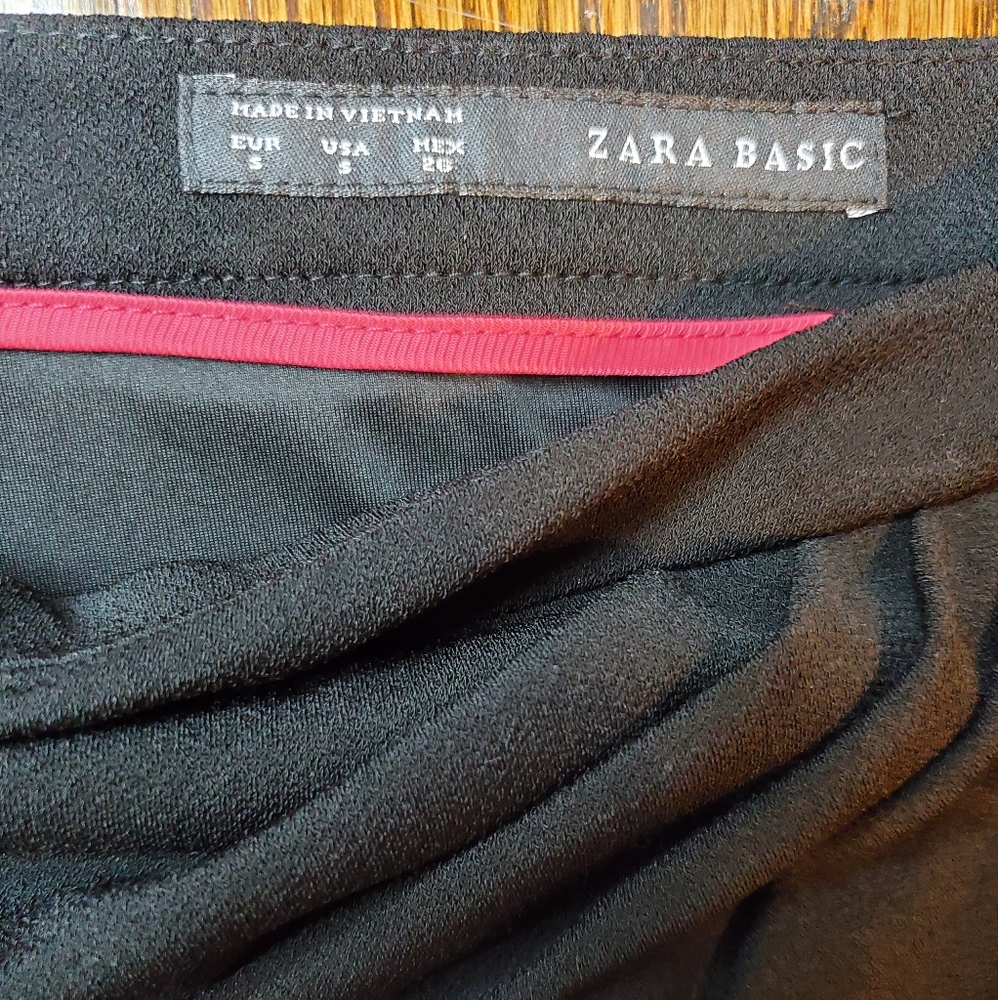 Zara NWT Solid Ruched  Asymmetrical Hem Skirt Black - Picture 5 of 6